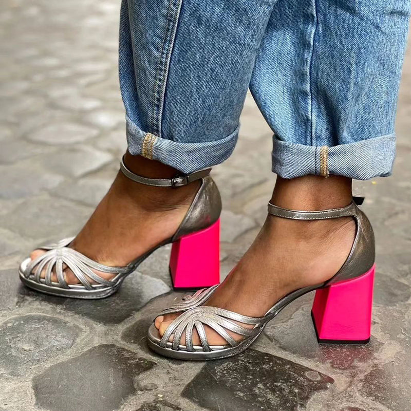 Isandra - Tacones brillantes con hebilla y tacón ancho